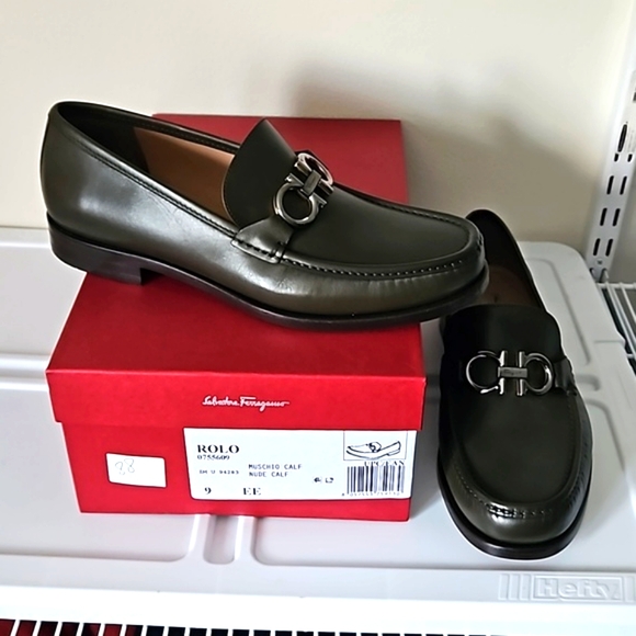 $950 Salvatore Ferragamo Reversible Gancini Buckle Loafers Shoes Size 9 - Picture 4 of 10